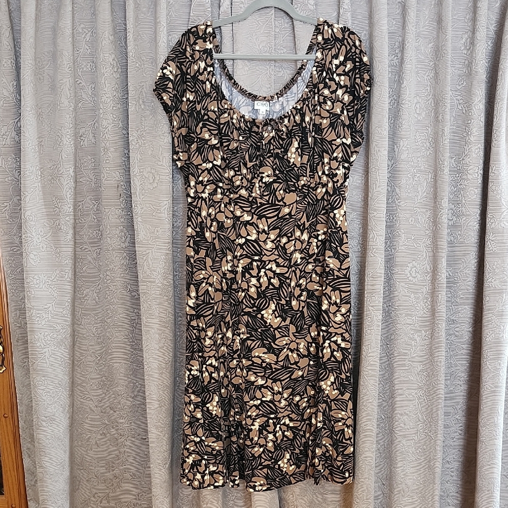 Cleo Black and Cream Leaf Print Midi Dress